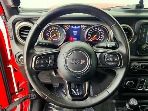 Used 2019 Jeep Wrangler Sport image 13