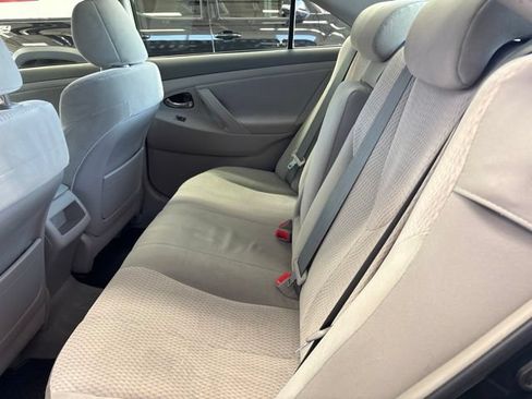 Used 2011 Toyota Camry LE w/ LE Extra-Value Pkg FWD image 6