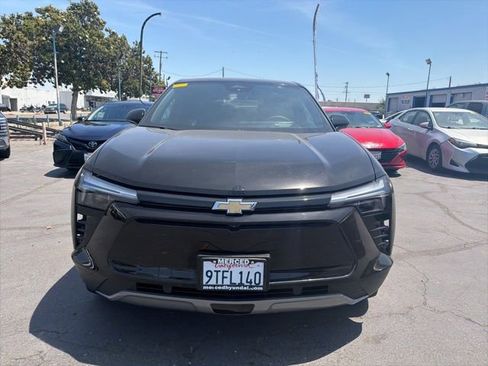 Used 2025 Chevrolet Blazer EV LT FWD image 2