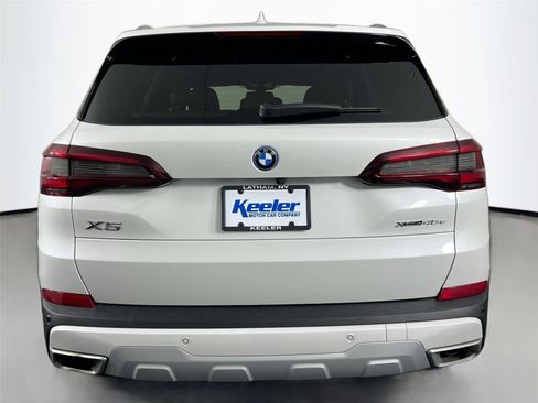 Used 2023 BMW X5 xDrive45e w/ Executive Package image 5