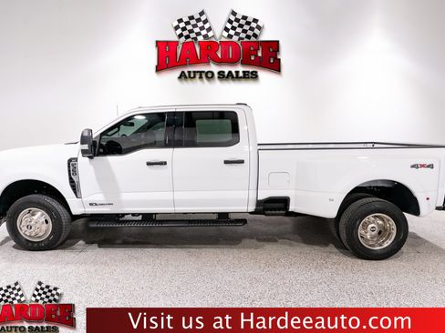 Used 2023 Ford F350 XLT w/ 360-Degree Camera Package AWD/4WD image 1