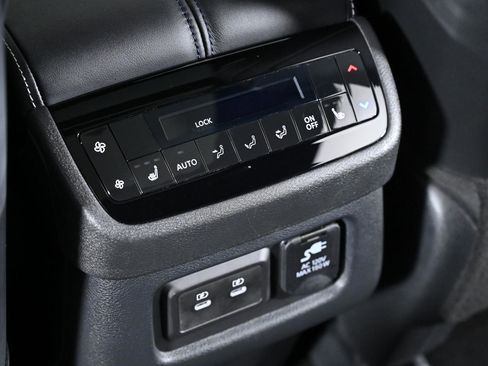 Certified 2026 INFINITI QX60 Autograph w/ Dark Cargo Package image 35