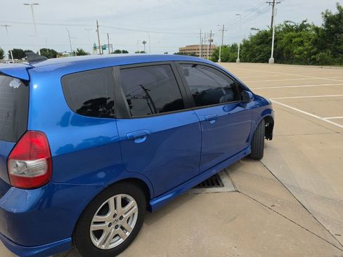 Used 2007 Honda Fit Sport image 3