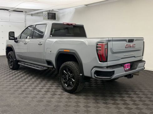 Used 2024 GMC Sierra 3500 AT4 w/ AT4 Preferred Package AWD/4WD image 3