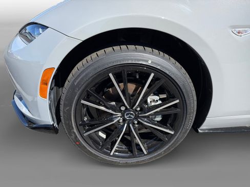New 2025 MAZDA MX-5 Miata Grand Touring w/ Appearance Package image 9