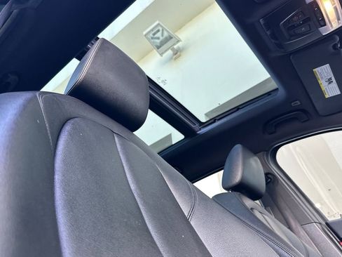 Used 2020 BMW X1 xDrive28i image 17