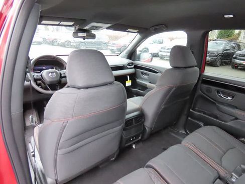 New 2026 Honda Pilot Sport image 17