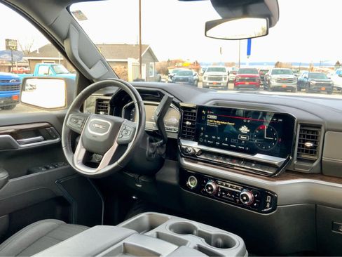 Certified 2022 GMC Sierra 1500 Elevation image 40
