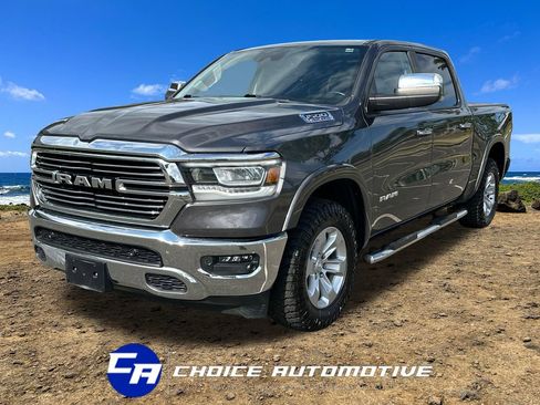 Used 2022 RAM 1500 Laramie AWD/4WD image 1