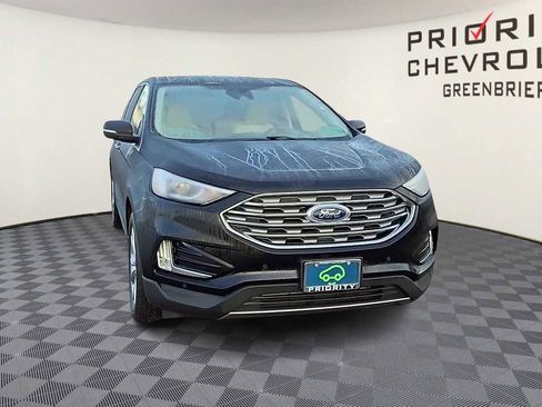 Used 2022 Ford Edge Titanium image 3