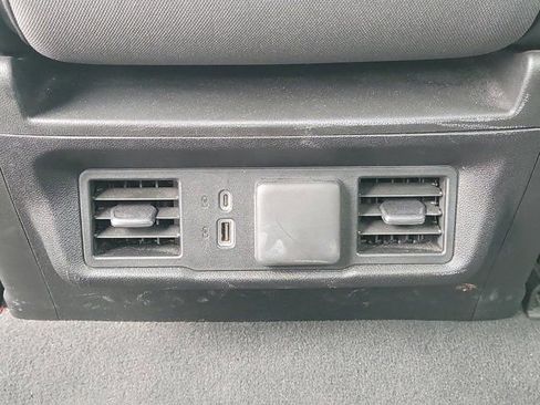 Used 2025 Chevrolet Silverado 1500 LT AWD/4WD image 10