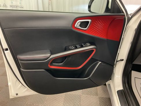 Used 2023 Kia Soul GT-Line w/ GT-Line Technology Package image 15