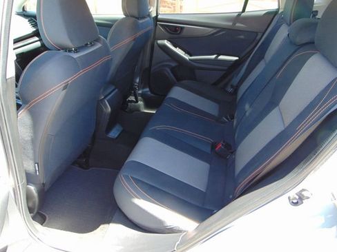 Certified 2022 Subaru Crosstrek 2.0i Premium w/ Moonroof Package AWD/4WD image 21