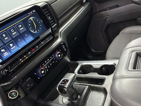 Used 2022 Chevrolet Silverado 1500 LT Trail Boss image 21