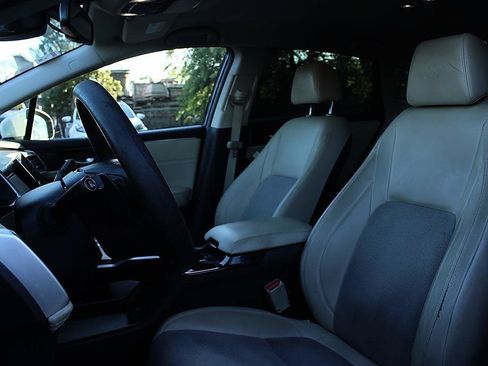 Used 2019 Honda Clarity Plug-In Hybrid image 9