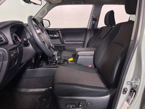 Used 2023 Toyota 4Runner TRD Off-Road AWD/4WD image 12