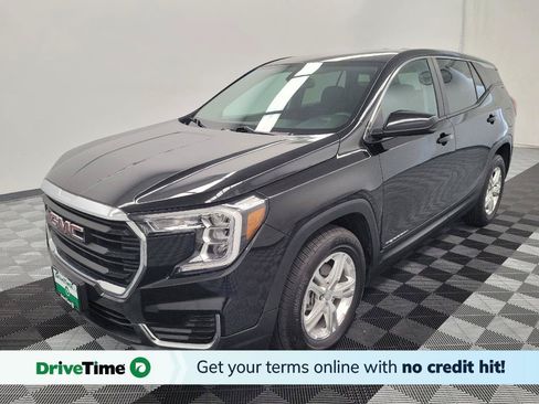 Used 2024 GMC Terrain SLE FWD image 1