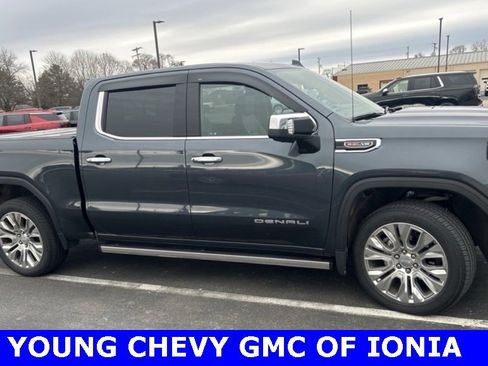 Certified 2022 GMC Sierra 1500 Denali w/ Denali Reserve Package image 2
