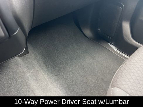 Used 2021 Chevrolet Silverado 1500 LT image 23