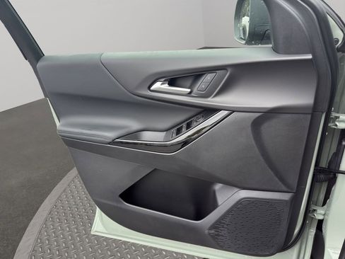 New 2026 Chevrolet Equinox LT image 27