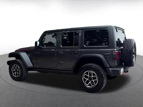 Used 2025 Jeep Wrangler Unlimited Rubicon AWD/4WD image 16