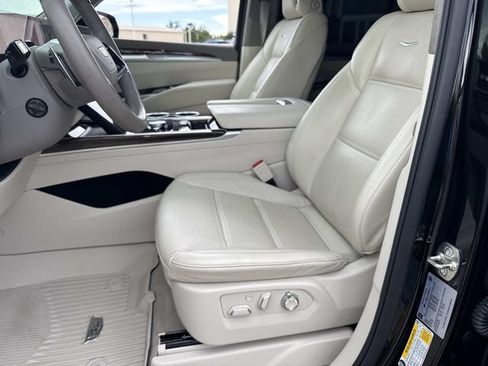 Used 2026 Cadillac Escalade ESV Platinum Sport AWD/4WD image 21