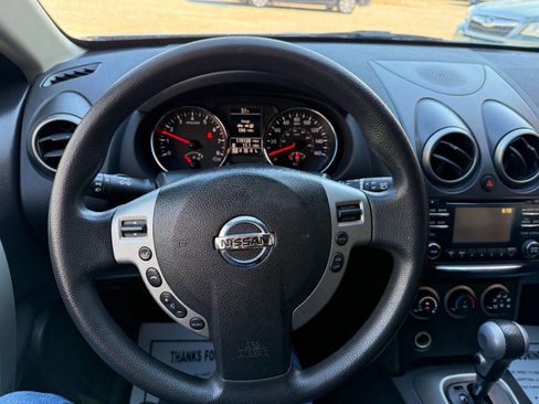 Used 2013 Nissan Rogue SV image 27