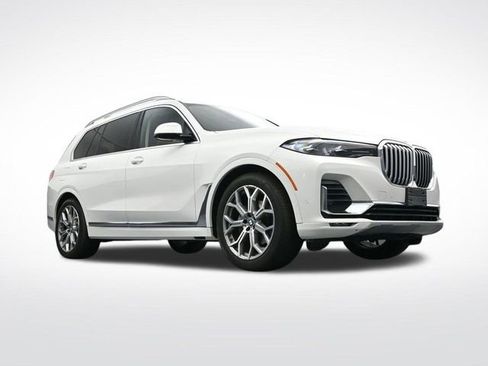 Used 2022 BMW X7 xDrive40i w/ Premium Package image 29