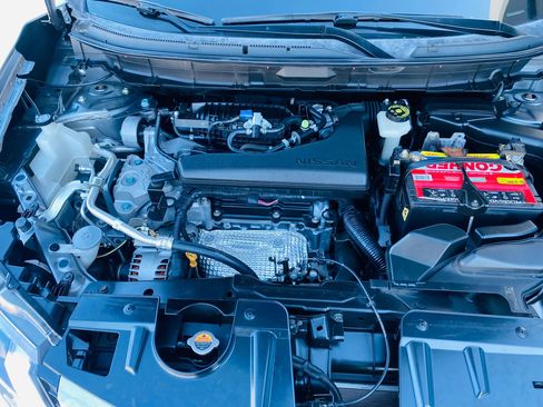 Used 2018 Nissan Rogue S image 28