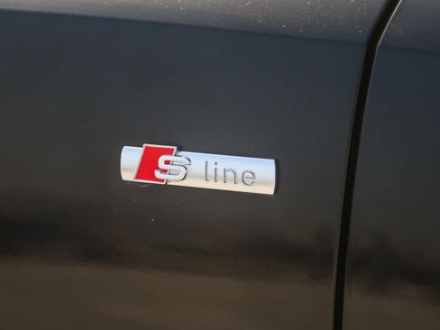 New 2025 Audi Q3 2.0T Premium image 7