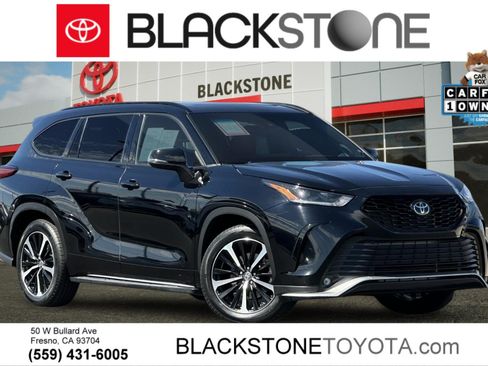 Used 2022 Toyota Highlander XSE FWD image 1