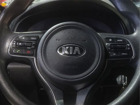 Used 2019 Kia Sportage LX image 25
