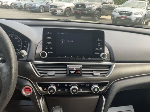 Used 2018 Honda Accord LX image 15