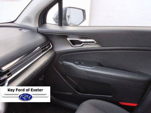 Used 2023 Kia Sportage LX AWD/4WD image 28