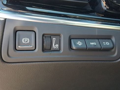 Certified 2025 Cadillac XT6 Premium Luxury w/ Technology Package image 24