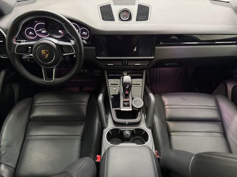Used 2019 Porsche Cayenne S AWD/4WD image 2
