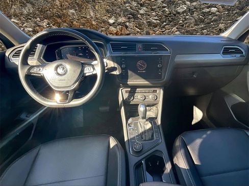 Used 2021 Volkswagen Tiguan SEL image 14