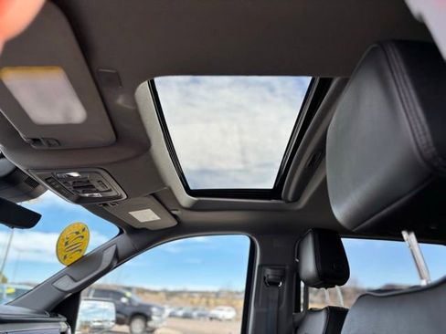 Used 2025 GMC Sierra 1500 Denali w/ Denali Reserve Package image 32