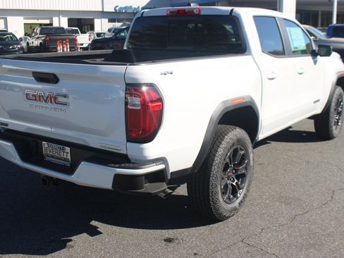 New 2025 GMC Canyon Elevation w/ Convenience Package image 15