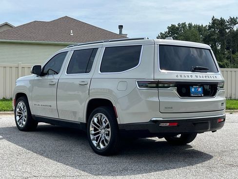 Used 2022 Jeep Grand Wagoneer Series II w/ Flexible Seating Group AWD/4WD image 5