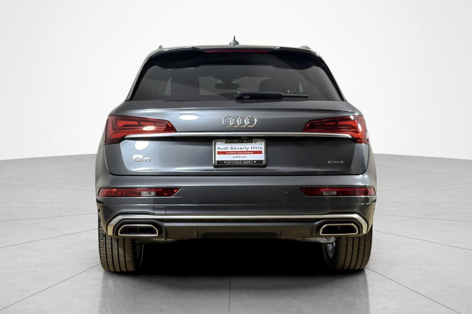 Used 2023 Audi Q5 2.0T Premium Plus w/ Premium Plus Package AWD/4WD image 4