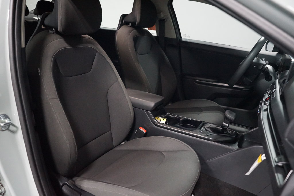 Used 2026 Kia K4 FWD image 25