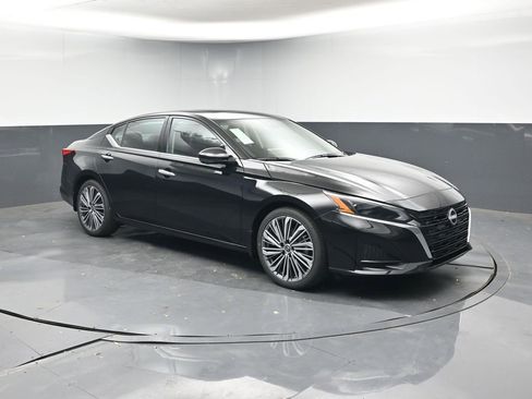 New 2025 Nissan Altima 2.5 SL image 7