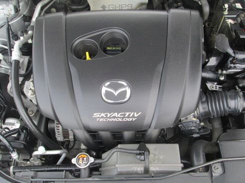 Used 2014 MAZDA MAZDA3 i Touring w/ Technology Package FWD image 24