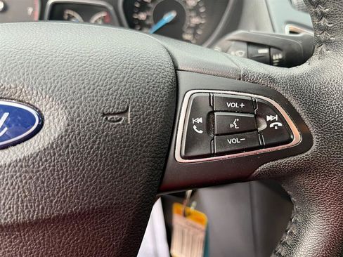 Used 2015 Ford Focus SE w/ Equipment Group 201A image 22