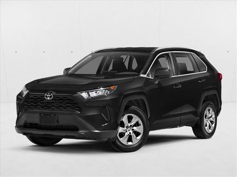 Used 2021 Toyota RAV4 LE AWD/4WD image 1