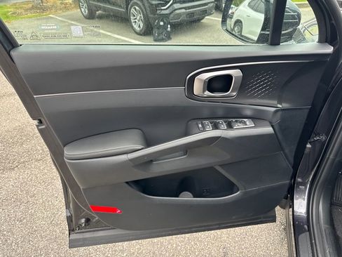 New 2025 Kia Sorento S w/ Panoramic Sunroof Package image 10