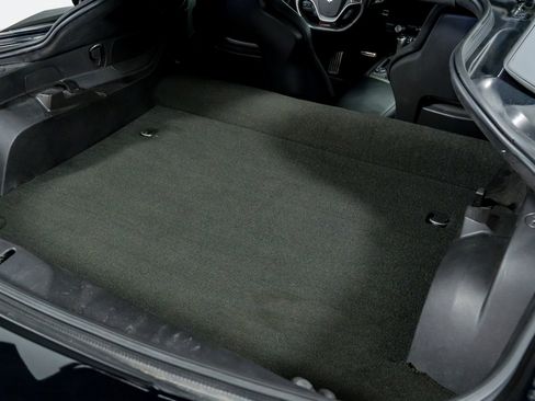 Used 2016 Chevrolet Corvette Z06 w/ 3LZ Preferred Equipment Group image 38