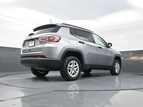 Used 2018 Jeep Compass Sport AWD/4WD image 27