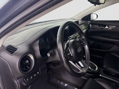 Used 2021 Kia Forte EX image 23